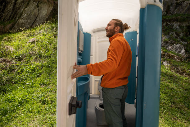 Best Portable toilet rental cost  in Mount Hore, WI